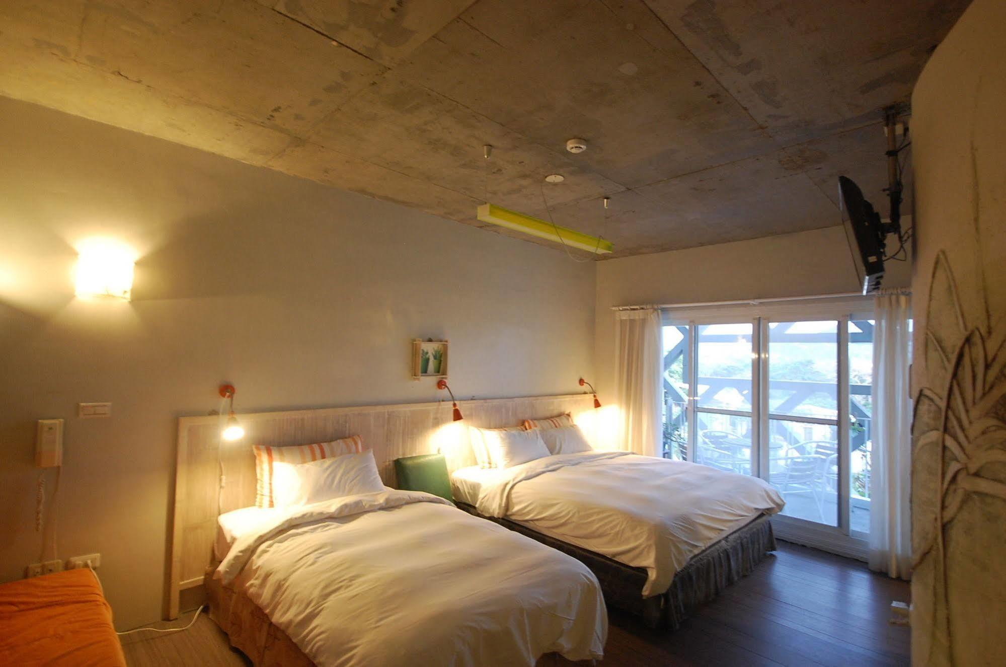 Orange Moon Inn Kenting Buitenkant foto